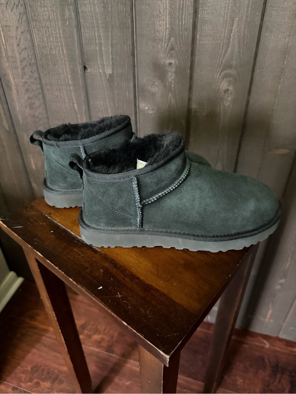 NEW UGG® Women's Classic Ultra Mini Booties Boots Black Sz 9